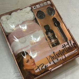 Daisy Fuentes Luxurious Pampering Set Be Unforgettable